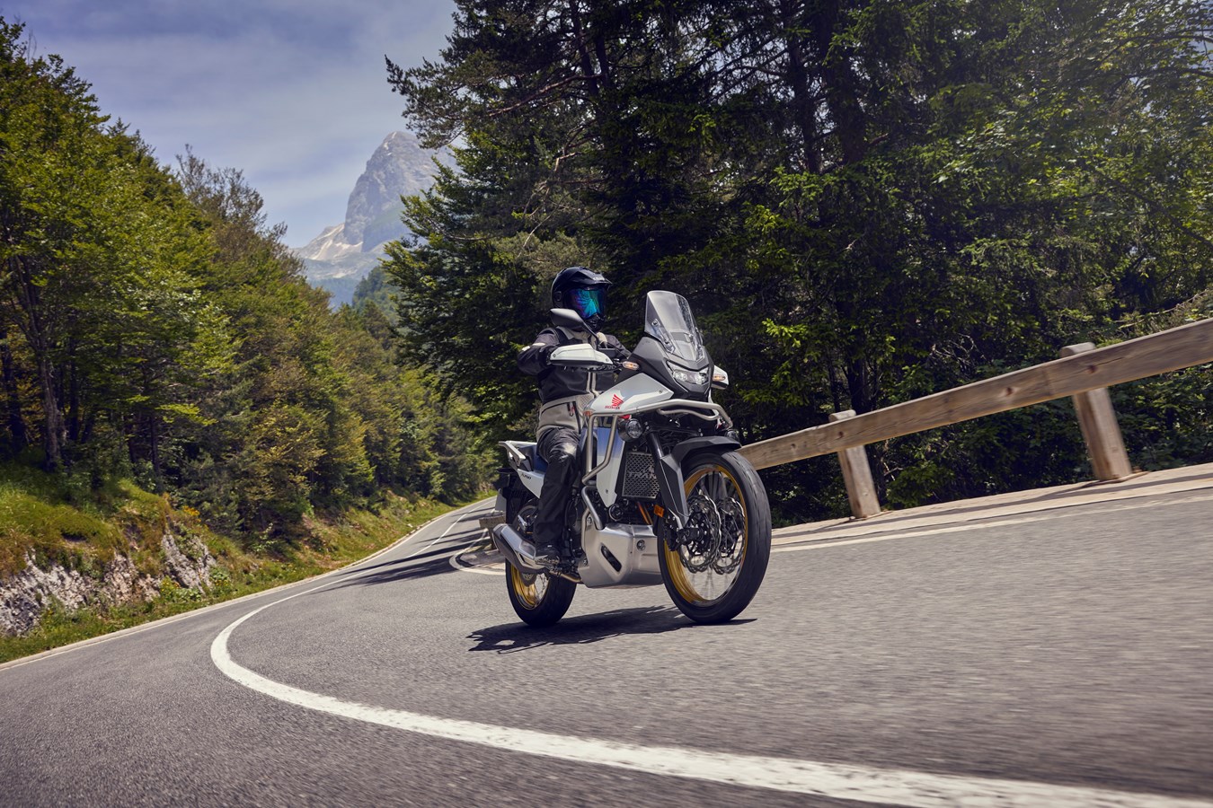 Las 5 mejores motos Honda para el carnet A2 guía completa para acertar en la compra Las 5 mejores motos Honda para el carnet A2 guía completa para acertar en la compra